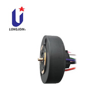 Prise NEMA 7 broches JL-250F IP54 avec trou de mise à la terre central pour la prévention des fuites