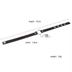 Collar Gargantilla de Cuero con Borlas Metálicas, Colgante de Campana, Orejas de Gato Huecas y Remaches, Estilo Bondage Fetichista, Cosplay, Sensual y Atrevido - Product Image 5