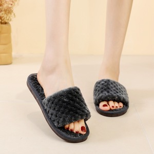 Pantoufles d'intérieur en coton peluche pour homme, style Baotou, couleur unie, chaudes pour l'hiver, antidérapantes, à semelle souple et épaisse, respirantes - Product Image 5