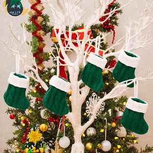 Màu Xanh Lá Cây Dệt Thân Thiện Với Môi Mini Giáng Sinh Vớ Năm Mới Của Trang Trí Mặt Dây Chuyền Vớ Lụa Màn Hình In Ấn Cho Cây Giáng Sinh - Product Image 3