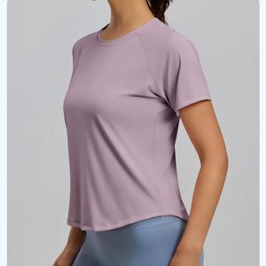 Wholesale Plus Size Women Mesh <b>Back</b> Vent Yoga Shirts Quick Dry Raglan Short Sleeve Breathable Curved Hem Athletic Workout Tops - Product Image 2