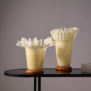 Vase en verre plissé à large ouverture Morandi, décorations douces et créatives pour la maison, vase de table haut pour salle à manger, mariage, salon - Product Image 1