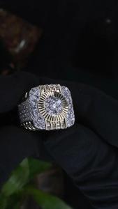 Anillo de Diamantes Moissanite de Plata de Ley 925 de Lujo, Joyería Personalizada VVS Estilo Hip Hop para Fiestas Casuales, Bodas y Aniversarios - Product Image 2