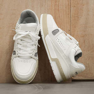 Chaussures de skate de luxe épaisses personnalisées avec logo de designer, respirantes, sportives, décontractées, universelles pour hommes et femmes - Product Image 1