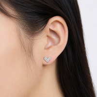 Boucles d'oreilles clous en argent sterling 925 avec moissanite taille princesse 2 mm certifiée GRA D VVS, motif chevron en grappe, fournisseur de bijoux en gros