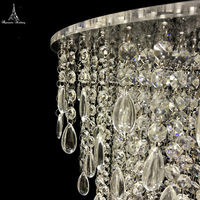 Table en acrylique de style italien à prix avantageux pour la décoration de mariage avec un centre de table élégant