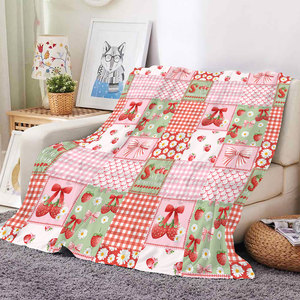 Couverture décorative douce et moelleuse pour la maison, motif cerises et fraises, style coquette, idéale comme cadeau pour fille - Product Image 2