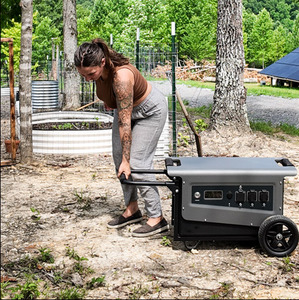 Estación de Energía Solar Portátil a Prueba de Agua de 5000W 7000W con Batería LiFePO4, Inversor de Onda Sinusoidal Pura y Compatibilidad con Automóviles - Product Image 6