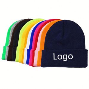 Bonnets tricotés vintage personnalisables avec logo brodé pour hommes – Fabricant de bonnets d'hiver vierges - Product Image 1
