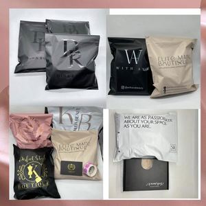 Custom Size Courier Mailers UV Printing Mailing Bag for Shipping Clothes Apparel Packaging Logo Printed Plastic Poly Bags - Product Image 2