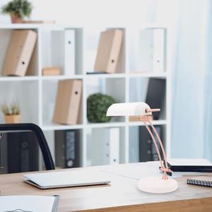 Lámpara de mesa tipo banquero E27 blanca con diseño clásico, ideal para oficinas y lectura. - Product Image 3
