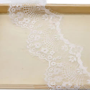 Passamaneria Ricamata con Paillettes <span class=keywords><strong>e</strong></span> Perle, Passamaneria in <span class=keywords><strong>Pizzo</strong></span> Ricamato con Fiori, Passamaneria in <span class=keywords><strong>Pizzo</strong></span> Bianco <span class=keywords><strong>e</strong></span> Oro, Ingrosso - Product Image 6