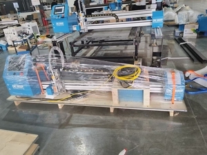 Máquina de Corte Láser de Fibra Automática Rayman 1500W/3000W/6000W con Enfriamiento por Agua y Sistema de Control FANUC de 3 Ejes para Láminas Metálicas - Product Image 5