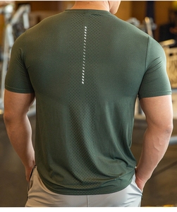 Camiseta deportiva para hombre, camiseta de poliéster Spandex para hombre, ropa para correr, gimnasio, camisetas elásticas deportivas ligeras - Product Image 5