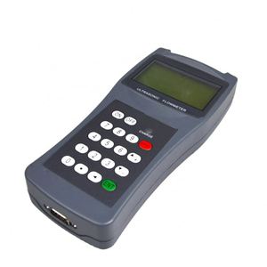 Medidor de Flujo Ultrasónico Digital Portátil de Bajo Costo, con Enchufe Estadounidense, 100-240V - Product Image 2