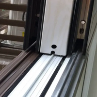 Fenêtres et portes australiennes standard, fenêtres extérieures commerciales à double vitrage, fenêtres à auvent en aluminium avec revêtement en bois