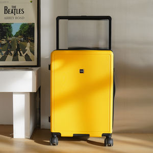 Valise en matériau PC grande capacité, couleur bonbon, 4 roues, légère, durable, antivol, idéale pour les longs voyages, best-seller - Product Image 2