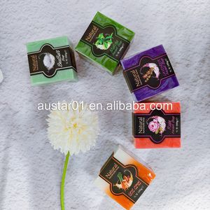 Savon aux huiles essentielles fraise et <span class=keywords><strong>vanille</strong></span> pour une douceur exfoliante Ingrédients naturels dans un savon artisanal - Product Image 5