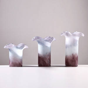 Vase à fleurs en verre coloré à bordure ondulée de haute qualité, vase moderne pour fleurs hydroponiques - Product Image 3