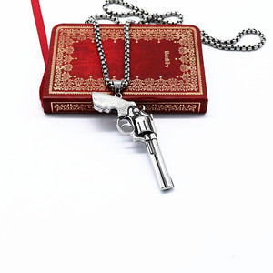 Collier Pendentif Revolver Géométrique en Acier Inoxydable Yunnique, Bijou Unisexe Tendance, Breloque en Forme de Pistolet, Accessoire Cadeau - Product Image 4