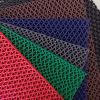 Rouleaux de tapis en PVC durables, antidérapants, résistants à la chaleur et imperméables, pour cuisines, ateliers, restaurants et escaliers.