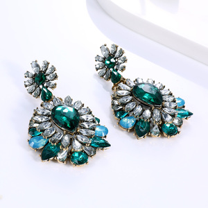 Hàng thời trang cho nhà bán lẻ