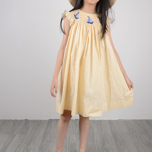 Nouvelles arrivées : Robes smockées faites à la main pour bébés et petites filles – Vêtements de boutique de mode pour enfants - Product Image 6