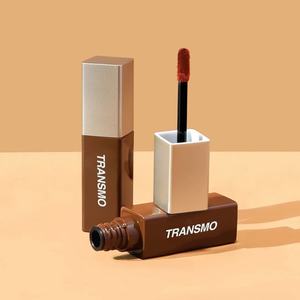 Vente chaude, tubes de gloss à lèvres en plastique vides, design personnalisé, 7,5 ml, vente en gros, usine, étiquette privée, tube de rouge à lèvres liquide - Product Image 1