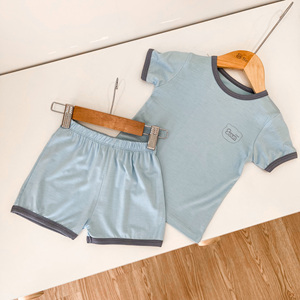 Ensemble de vêtements de détente en coton pour enfants, pyjamas doux et respirants pour les saisons d'été et de printemps - Product Image 1