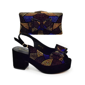 Conjunto de Zapatos y Bolsa de Novia, Parte Superior de PU, Diseño Elegante de Verano, Tacón de Cuña, Detalle de Piedras - Product Image 3