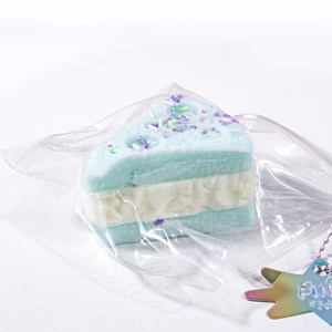Juguete Antiestrés de Tacto Suave con Forma de Triángulo de Queso, de Rebote Lento, para Niños y Jóvenes - Product Image 6