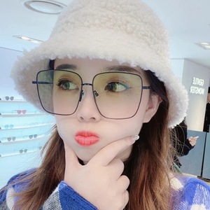 Gafas de sol con montura cuadrada de estilo coreano para mujer, lentes de PC UV400, montura completa, moda, verde aguacate, YC5025 A3 - Product Image 1