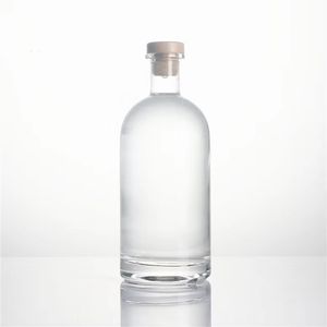 Botella de Vidrio para Licores, Ginebra y Vodka de 700 ml y 750 ml, Extra Premium, con Serigrafía de Seda - Product Image 6