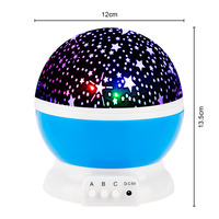 Projecteur LED rotatif produisant l'image d'un ciel étoilé pivotant, planétarium, idéal pour la chambre d'un enfant, ou comme cadeau