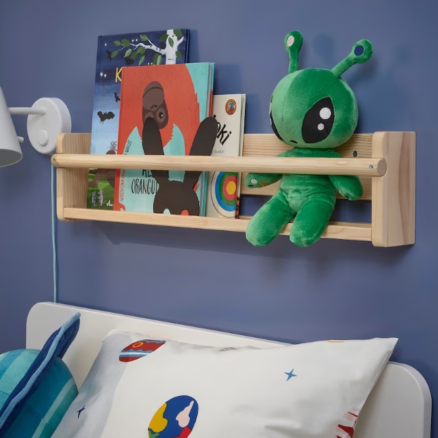 2023 Green Alien Plush Toy - Soft and Cuddly Space Buddy
