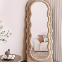 Miroir mural et de sol moderne sur mesure, grand format, design ondulé irrégulier, cadre étanche, verre durable, pour salon et salle de bain