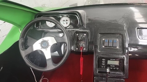 Bote Jon con Motor Intraborda a Gasolina <span class=keywords><strong>de</strong></span> 130 HP, 5 Asientos, Color Personalizado, <span class=keywords><strong>Remolque</strong></span>, Motor, Bomba, Escalera, Casco <span class=keywords><strong>de</strong></span> Fibra <span class=keywords><strong>de</strong></span> Vidrio, <span class=keywords><strong>Alquiler</strong></span> <span class=keywords><strong>de</strong></span> Yate - Product Image 3