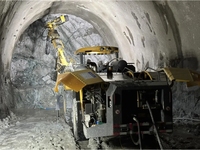 Pour Atlas Copco XUB135 perceuse de roche pour le boulonnage dans les mines non charbonnières avec composants essentiels pompe moteur moteur boîte de vitesses