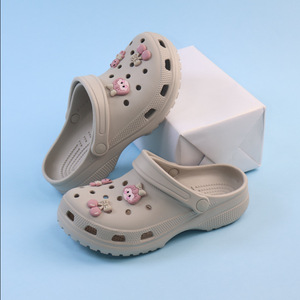 Zuecos Cherry Girl para Mujer, Color Café, Caqui, Gris, Negro, Blanco, Sólido, Grosor Medio, Tacón de 2-3 cm, Antideslizantes, para Exteriores y Playa - Product Image 1