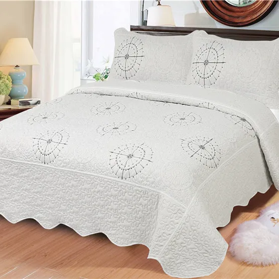 Chinese Bedspreads Coverlet Quilted Embroidery Quilts China Microfiber Comforter Sets 3pcs Quilt Colcha Coverlets Bedding