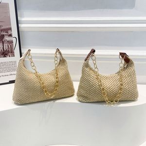 Sac fourre-tout vintage en paille pour femme 2026, sac de plage avec logo tissé, sac à bandoulière fait main pour femme, fermeture ouverte avec deux poignées - Product Image 1