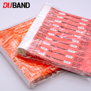 Tyvek braccialetti impermeabili resistenti allo strappo stampati personalizzati per ospiti di nozze e feste Private <span class=keywords><strong>band</strong></span> nome ospite - Product Image 1