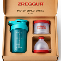 Ensemble cadeau de bouteille shaker à protéines en PP de 300 ml personnalisée avec des contenants de stockage de poudre et une boule mélangeuse, vente en gros de shakers pour compléments alimentaires