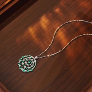 Xinfly Halo Oval Cut 0.9ct Genuine Certified Emerald 18K <b>Solid</b> <b>Gold</b> Cluster <b>Pendant</b> and Necklace with 0.38ct Diamonds - Product Image 2