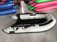 Bateau gonflable de 2,7 m, bateau de pêche portable / canot à rames pour 2 personnes