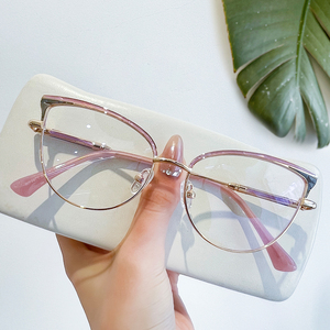 Nouvelles Lunettes Optiques Anti-Lumière Bleue 2026 à Monture Métallique Tendance pour Femmes – Montures de Lunettes Anti-Reflet - Product Image 1