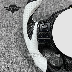 Volante Personalizado de Cuero Perforado <span class=keywords><strong>Blanco</strong></span> y Fibra de Carbono para Coche, Adecuado para <span class=keywords><strong>Lexus</strong></span> IS350 GS350 GS300 IS250 RC350 LS <span class=keywords><strong>UX</strong></span> IS ES - Product Image 2