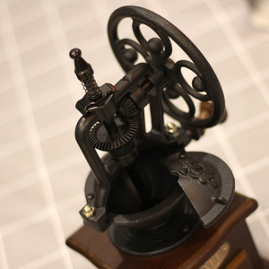 Moulin à <span class=keywords><strong>café</strong></span> manuel rétro en céramique, capacité 50g, design roue de Ferris portable, professionnel, fait main, pour usage domestique - Product Image 4