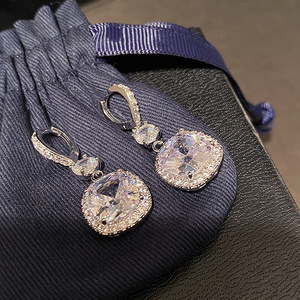 Orecchini a Cerchio Geometrici Quadrati per Donne, Gioielli di Moda Delicati di Media Lunghezza - Product Image 6