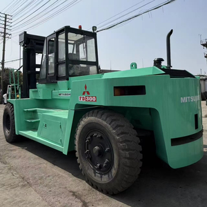 Montacargas diésel MITSUBISHI FD250 FD300 japonés original en BUEN ESTADO, usado, en STOCK en SHANGHAI PARA LA VENTA - Product Image 1